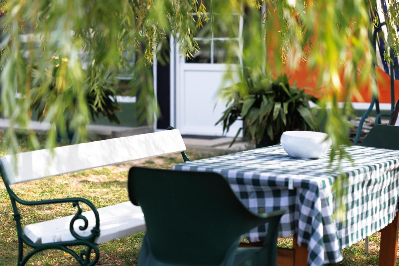 Apartman Barka Golubac Exteriör bild
