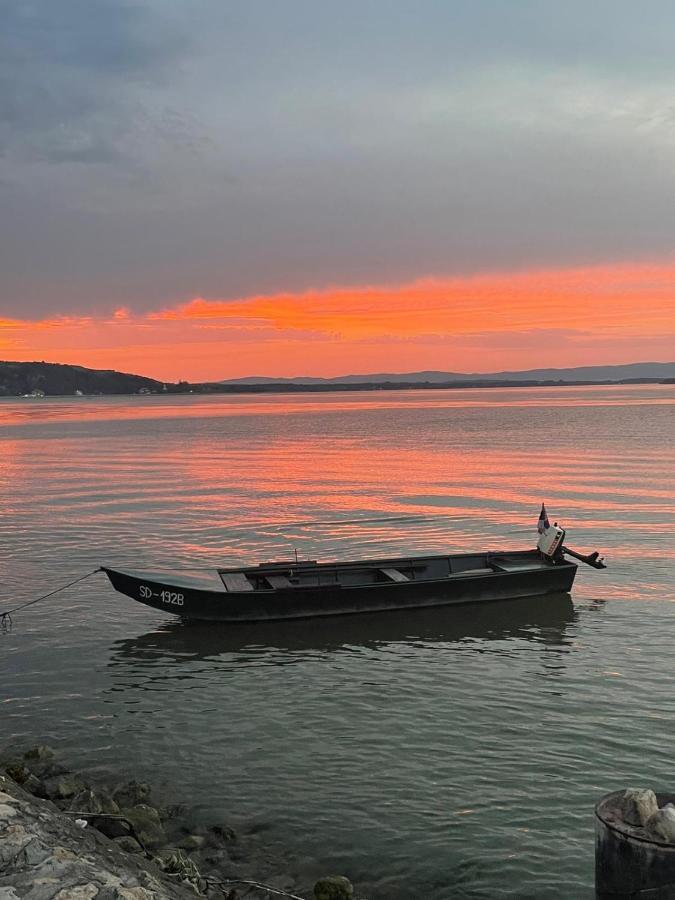 Apartman Barka Golubac Exteriör bild
