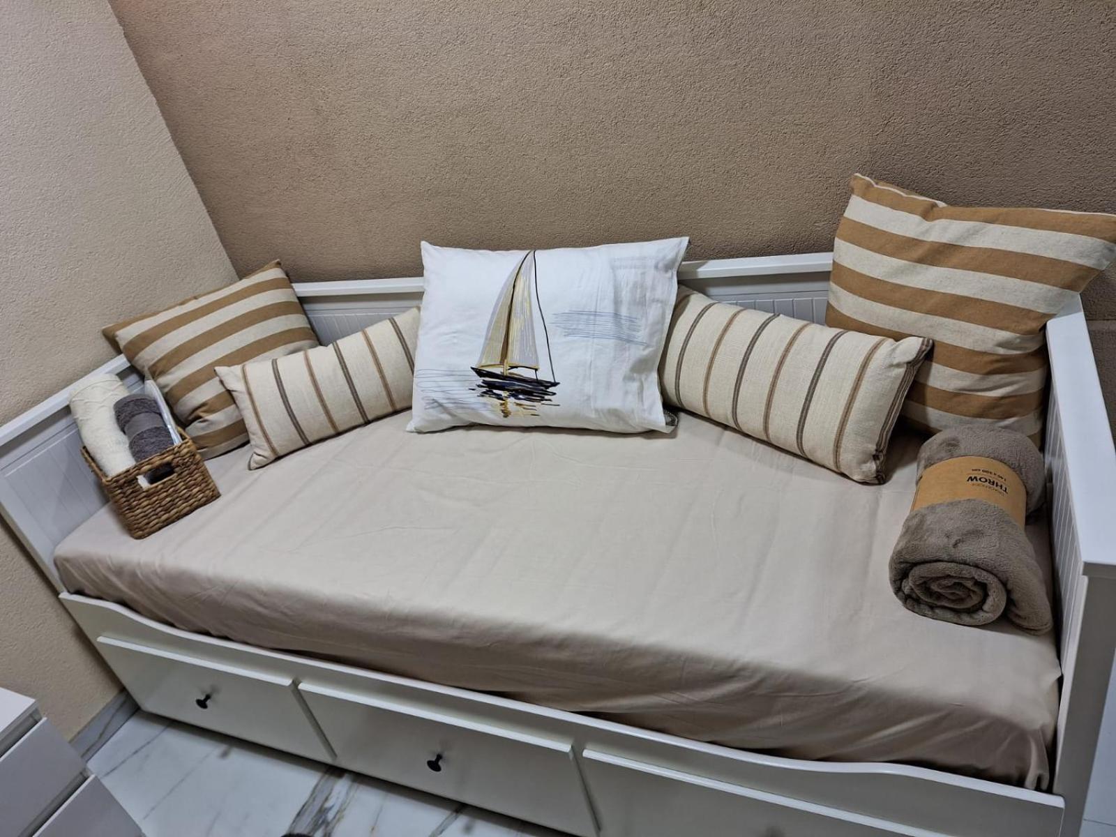 Apartman Barka Golubac Exteriör bild